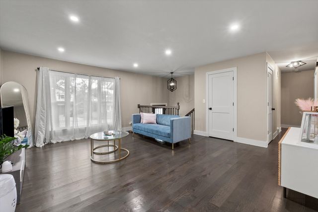 17803 Dogwood Lane, Hazel Crest, IL 60429