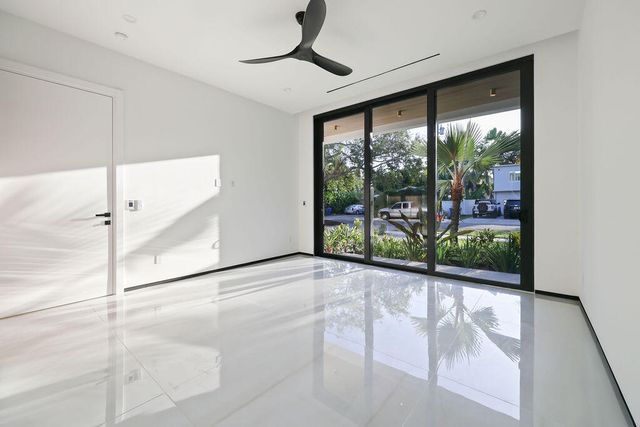 728 NE 17th Terrace, Fort Lauderdale, FL 33304