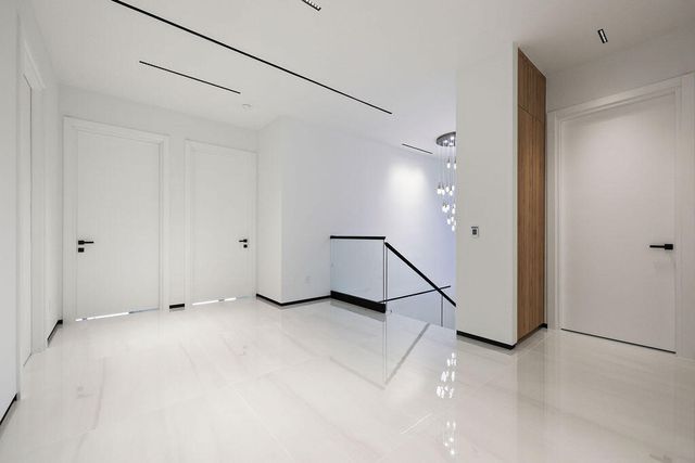 728 NE 17th Terrace, Fort Lauderdale, FL 33304