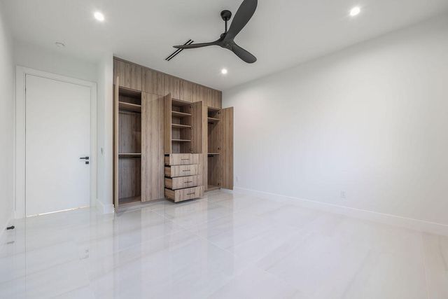 728 NE 17th Terrace, Fort Lauderdale, FL 33304