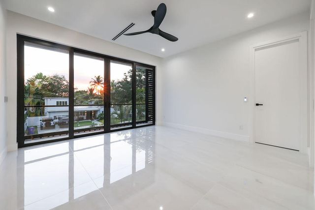 728 NE 17th Terrace, Fort Lauderdale, FL 33304