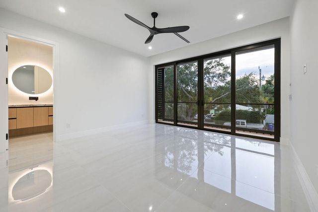 728 NE 17th Terrace, Fort Lauderdale, FL 33304