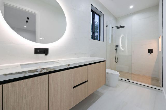 728 NE 17th Terrace, Fort Lauderdale, FL 33304