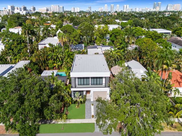 728 NE 17th Terrace, Fort Lauderdale, FL 33304