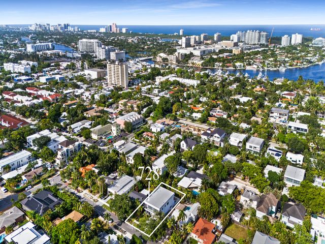 728 NE 17th Terrace, Fort Lauderdale, FL 33304