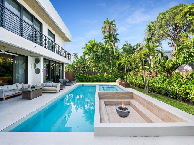 728 NE 17th Terrace, Fort Lauderdale, FL 33304