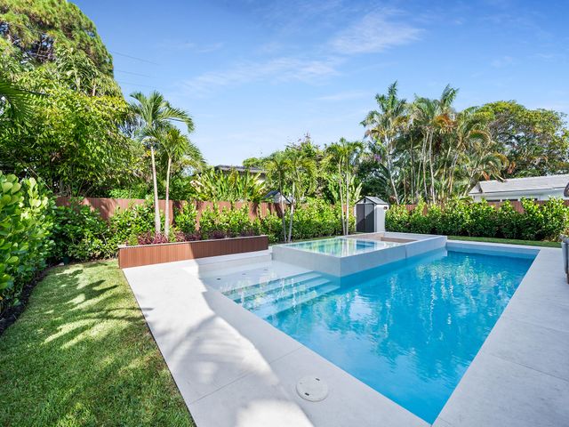 728 NE 17th Terrace, Fort Lauderdale, FL 33304