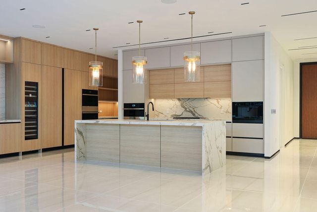 728 NE 17th Terrace, Fort Lauderdale, FL 33304