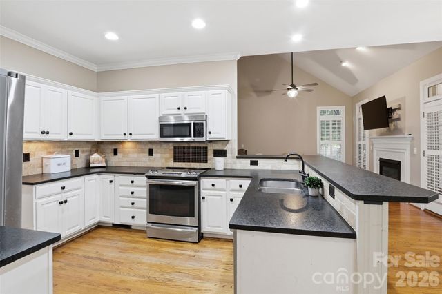 816 Celbridge Court, Charlotte, NC 28270