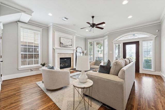 809 W 20th Street, Houston, TX 77008