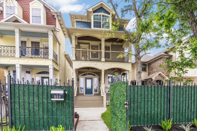 809 W 20th Street, Houston, TX 77008