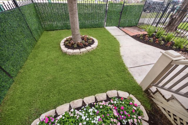 809 W 20th Street, Houston, TX 77008