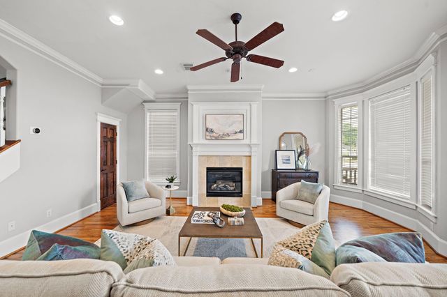 809 W 20th Street, Houston, TX 77008