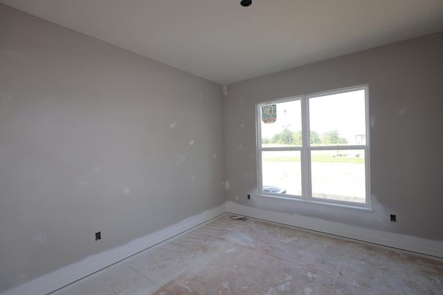 545 Fadley Loop E, Delaware, OH 43015