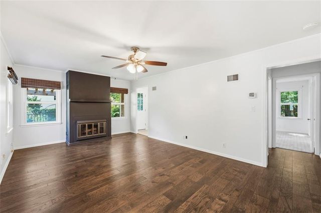3005 W 50th Terrace, Westwood, KS 66205