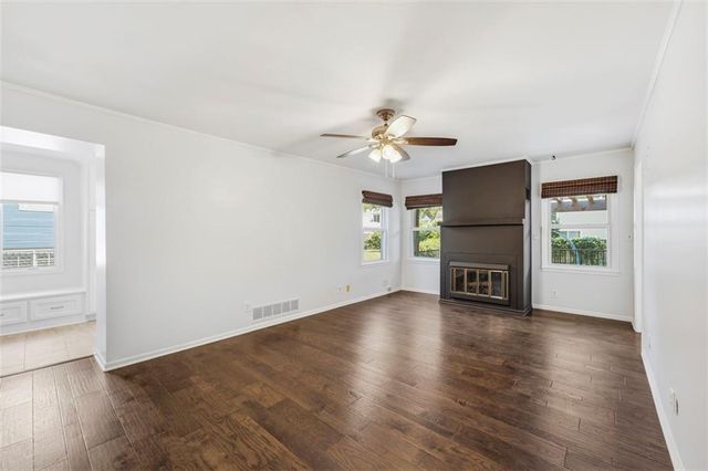 3005 W 50th Terrace, Westwood, KS 66205