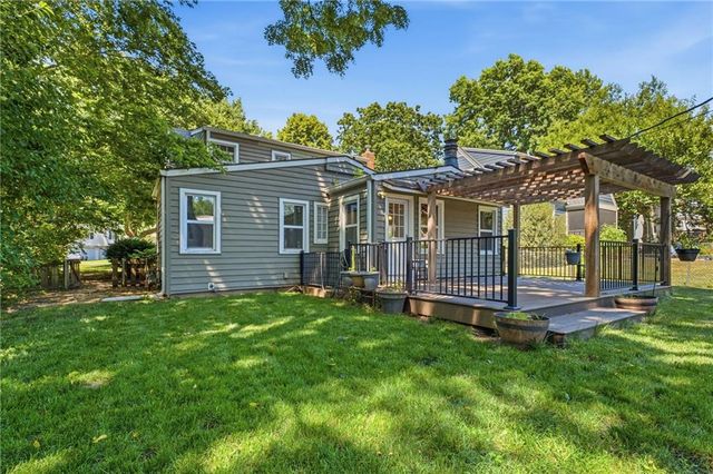 3005 W 50th Terrace, Westwood, KS 66205