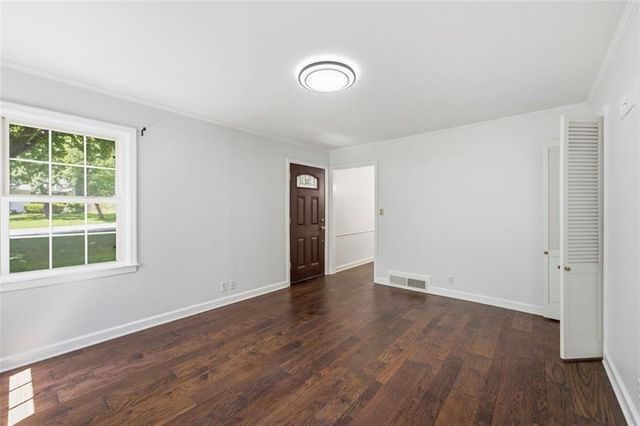 3005 W 50th Terrace, Westwood, KS 66205