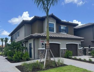 15319 Lucerna ST # 202, Naples, FL 34114