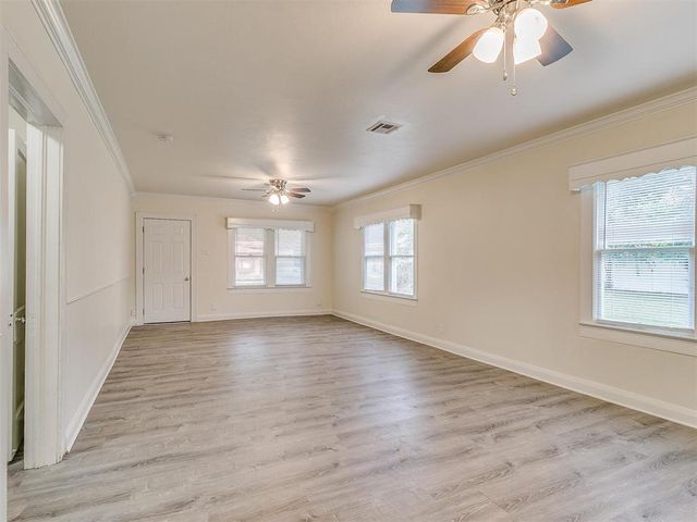 1207 N Beard Avenue, Shawnee, OK 74801