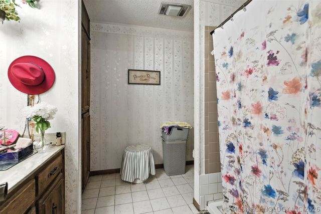 5616 Stonecreek, Durant, OK 74701