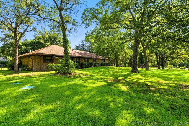 5616 Stonecreek, Durant, OK 74701