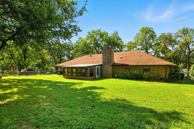 5616 Stonecreek, Durant, OK 74701