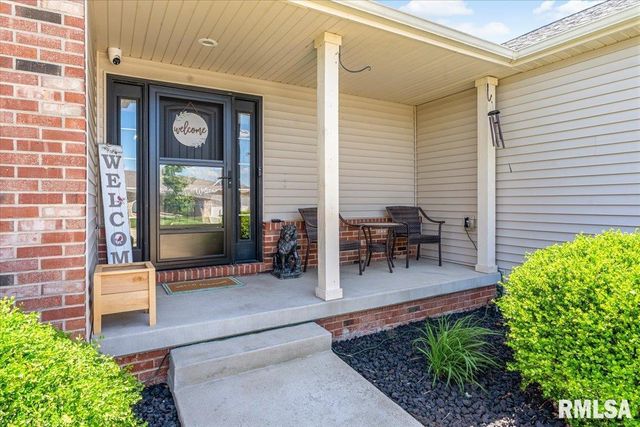 612 Jetty Drive, Chatham, IL 62629