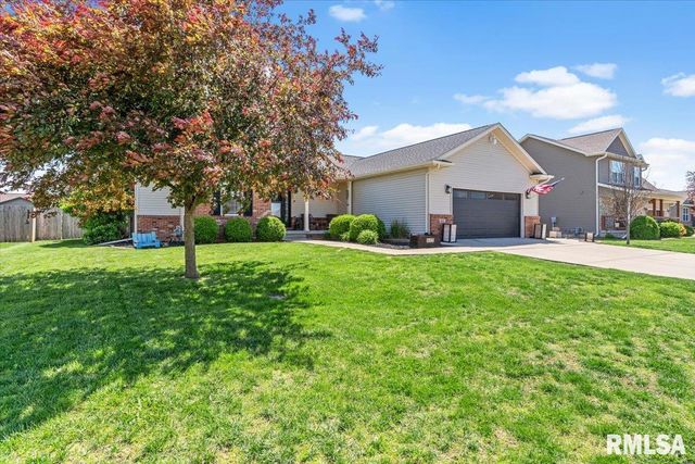 612 Jetty Drive, Chatham, IL 62629
