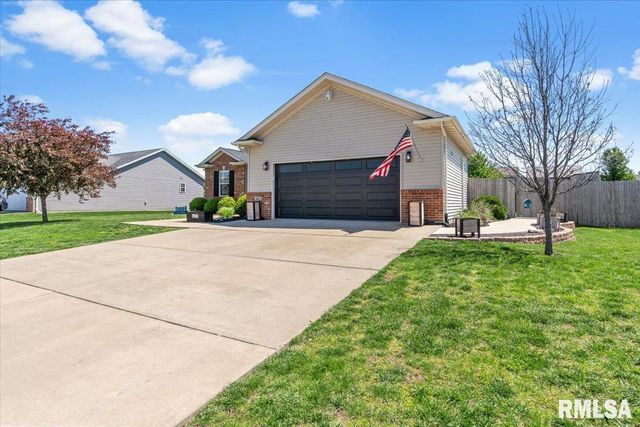 612 Jetty Drive, Chatham, IL 62629
