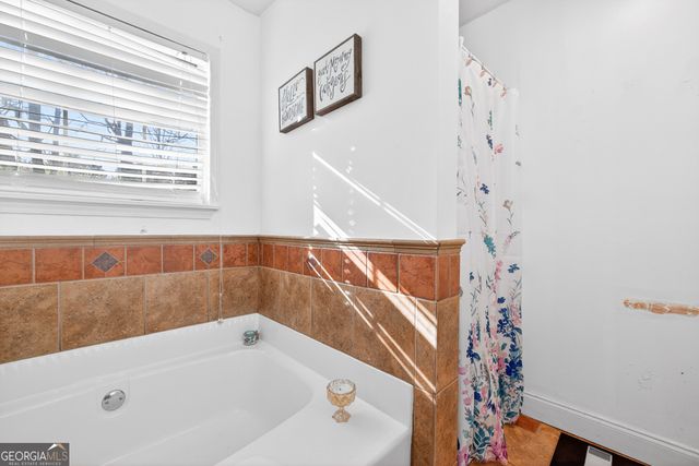 522 Harris Drive, Bethlehem, GA 30620