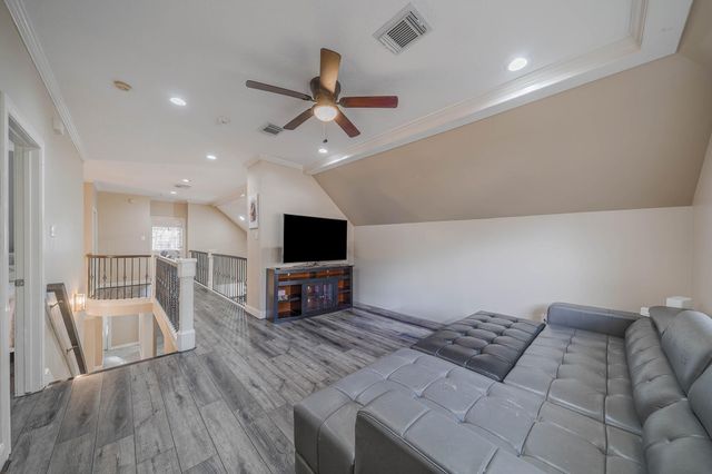 3119 Scenic Elm Street, Houston, TX 77059