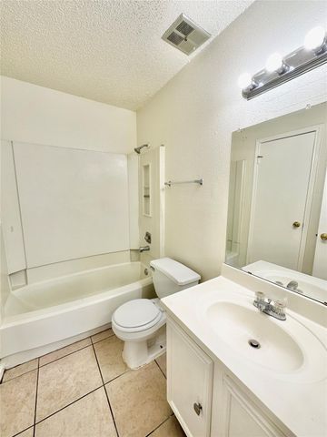 13753 Sablecrest Street, Houston, TX 77014