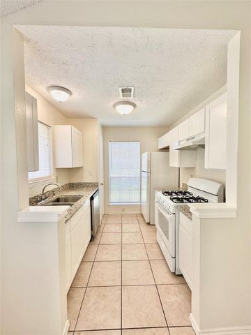 13753 Sablecrest Street, Houston, TX 77014