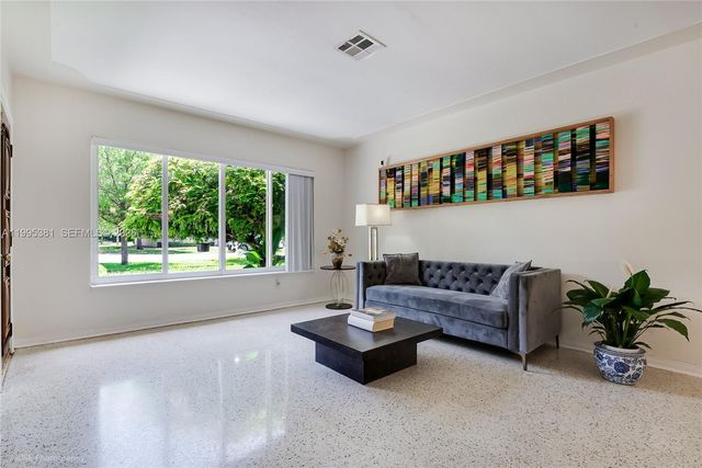 6000 Leonardo St 6000, Coral Gables, FL 33146