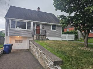 79 Hollywood Avenue, Bridgeport, CT 06606