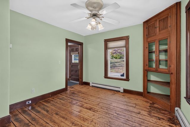 6 Glen Ave, Upton, MA 01568