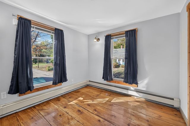 6 Glen Ave, Upton, MA 01568