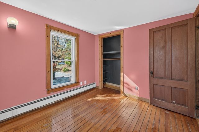6 Glen Ave, Upton, MA 01568