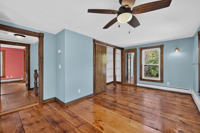 6 Glen Ave, Upton, MA 01568