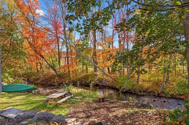 6 Glen Ave, Upton, MA 01568