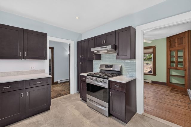 6 Glen Ave, Upton, MA 01568