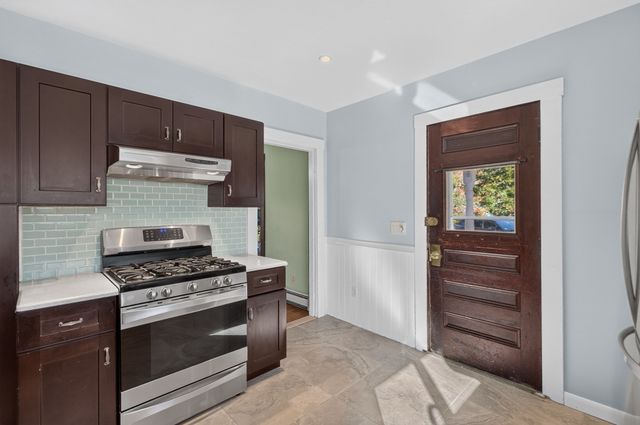 6 Glen Ave, Upton, MA 01568