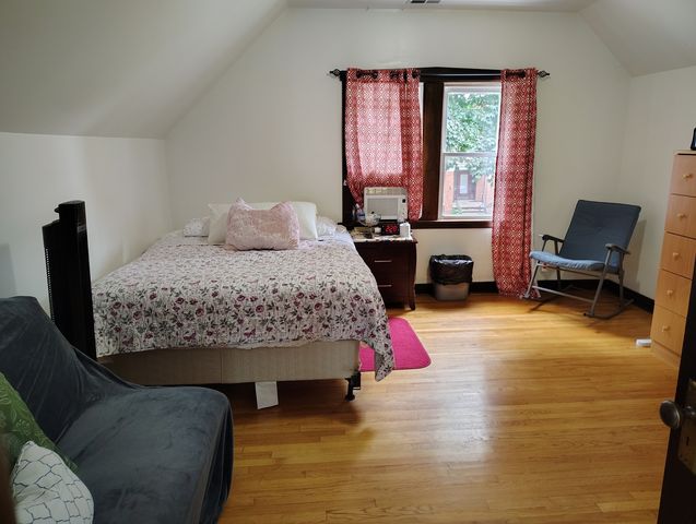 2243 N Kedvale Avenue, Chicago, IL 60639