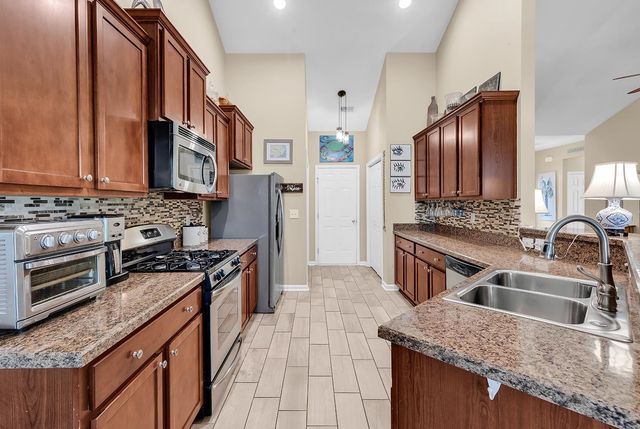 337 Oak Haven Dr., Murrells Inlet, SC 29576