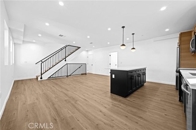 1342 Kingsley 1, Los Angeles, CA 90027