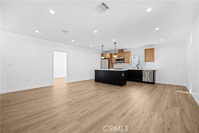 1342 Kingsley 1, Los Angeles, CA 90027