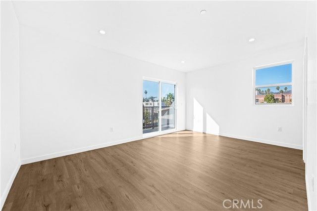 1342 Kingsley 1, Los Angeles, CA 90027