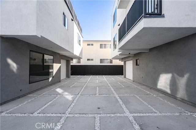 1342 Kingsley 1, Los Angeles, CA 90027
