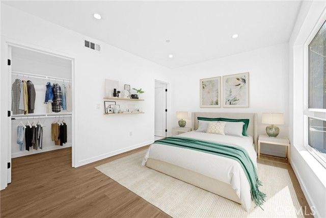 1342 Kingsley 1, Los Angeles, CA 90027